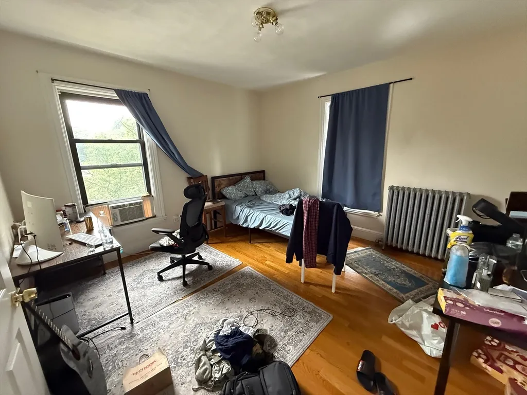 4 bed, 2 bath apartment for rent at 48 Allston St Unit 2, Allston — photo 9 of 32