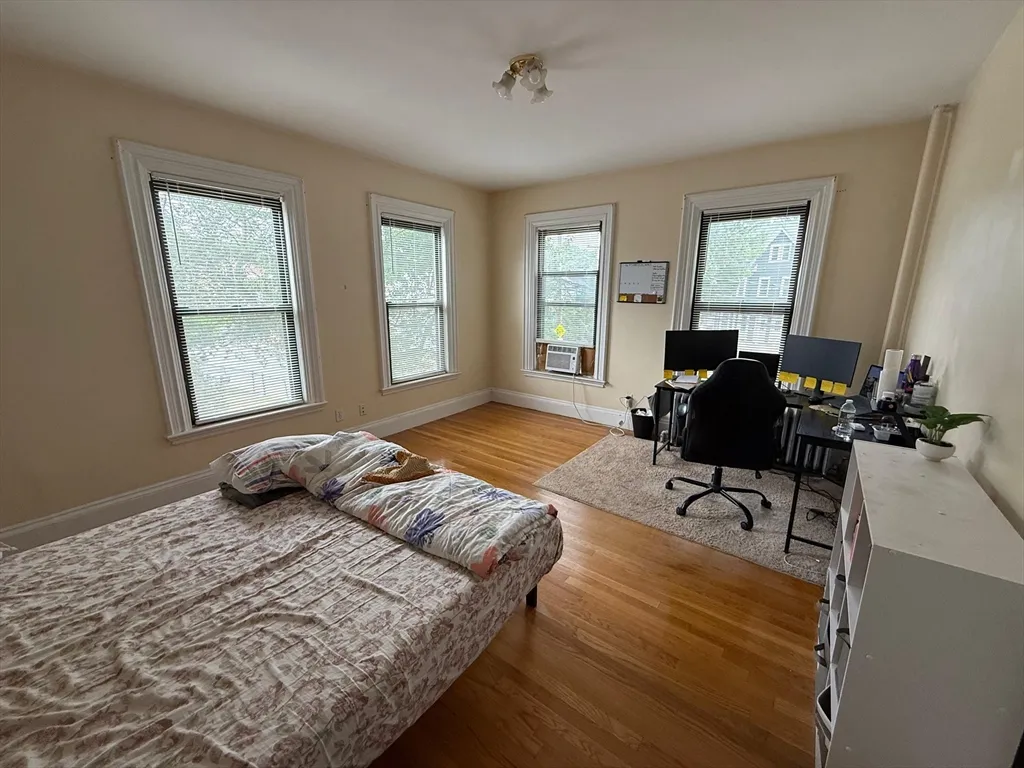 4 bed, 2 bath apartment for rent at 48 Allston St Unit 2, Allston — photo 28 of 32