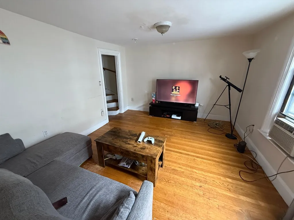 4 bed, 2 bath apartment for rent at 48 Allston St Unit 2, Allston — photo 32 of 32