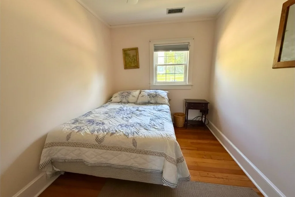3 bed, 2 bath apartment for rent at 48 Angelica Ave, Mattapoisett — photo 13 of 20