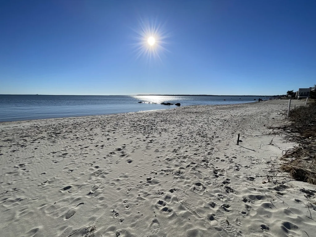 3 bed, 2 bath apartment for rent at 48 Angelica Ave, Mattapoisett — photo 20 of 20