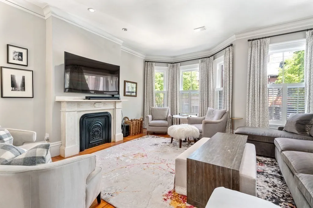 4 bed, 3.5 bath apartment for rent at 48 Appleton St Unit 1, South End — photo 6 of 26