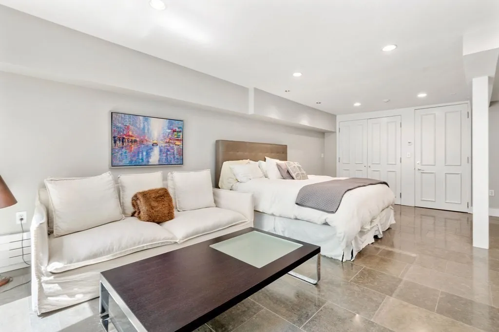 4 bed, 3.5 bath apartment for rent at 48 Appleton St Unit 1, South End — photo 21 of 26