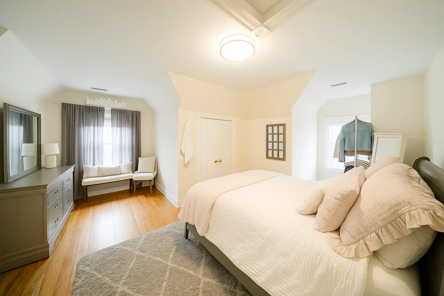 7 bed, 3 bath apartment for rent at 48 Ashford Ter Unit 2, Allston — photo 7 of 7