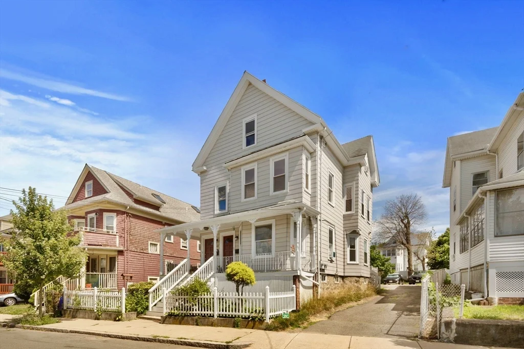 4 bed, 2 bath apartment for rent at 48 Ashland St Unit 2, Malden — photo 1 of 19