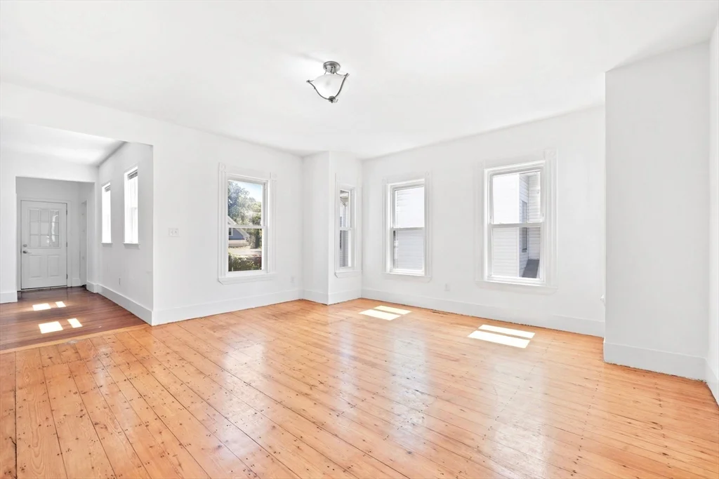 4 bed, 2 bath apartment for rent at 48 Ashland St Unit 2, Malden — photo 3 of 19