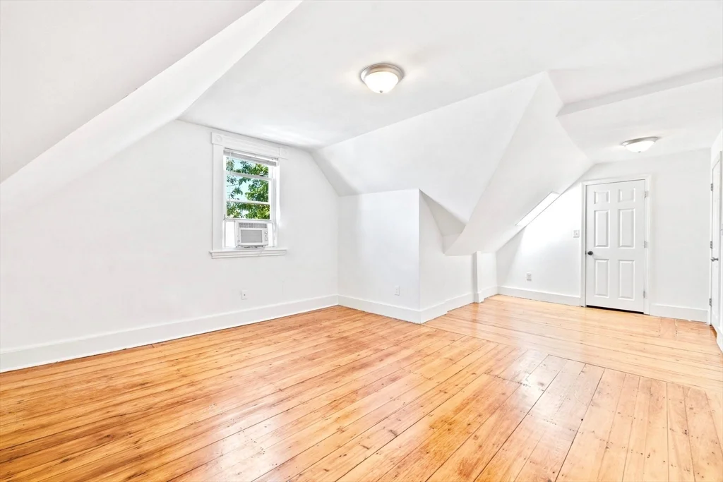 4 bed, 2 bath apartment for rent at 48 Ashland St Unit 2, Malden — photo 10 of 19