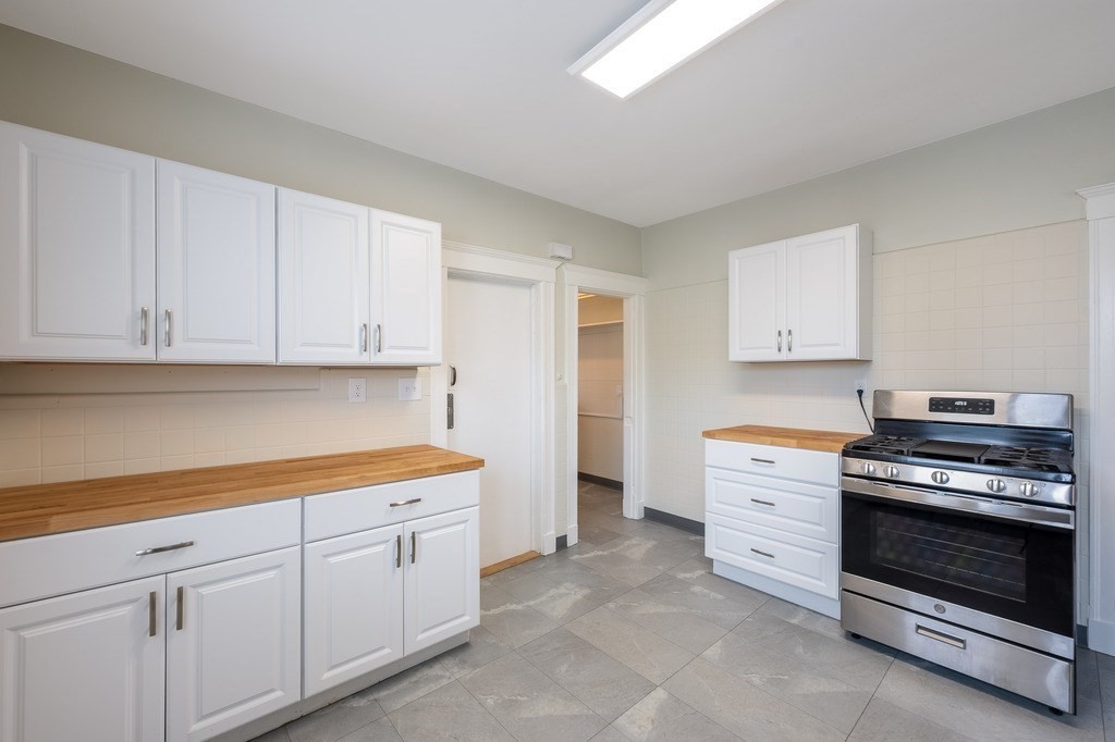 3 bed, 1 bath apartment for rent at 48 Belden St Unit 2, Dorchester — photo 1 of 17
