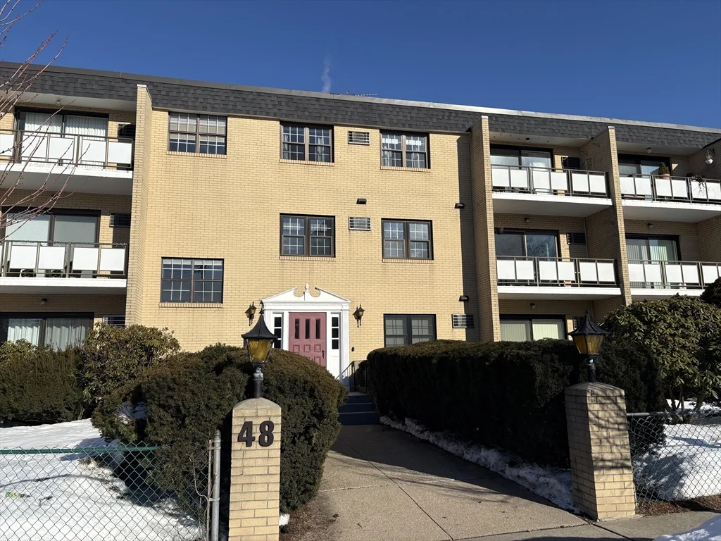 2 bed, 2 bath apartment for rent at 48 Bigelow Ave Unit 24, Watertown