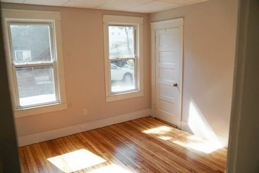 2 bed, 1 bath apartment for rent at 48 Bowdoin St Unit 2, Worcester — photo 6 of 9