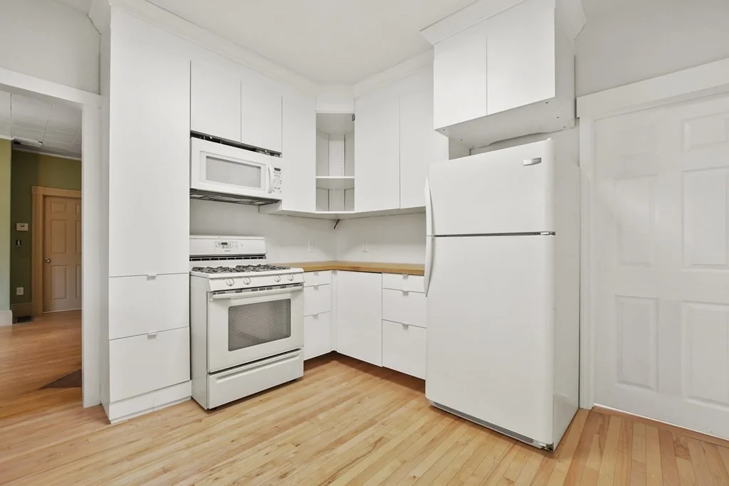 2 bed, 1 bath apartment for rent at 48 Boylston St Unit 1, Lowell — photo 13 of 23