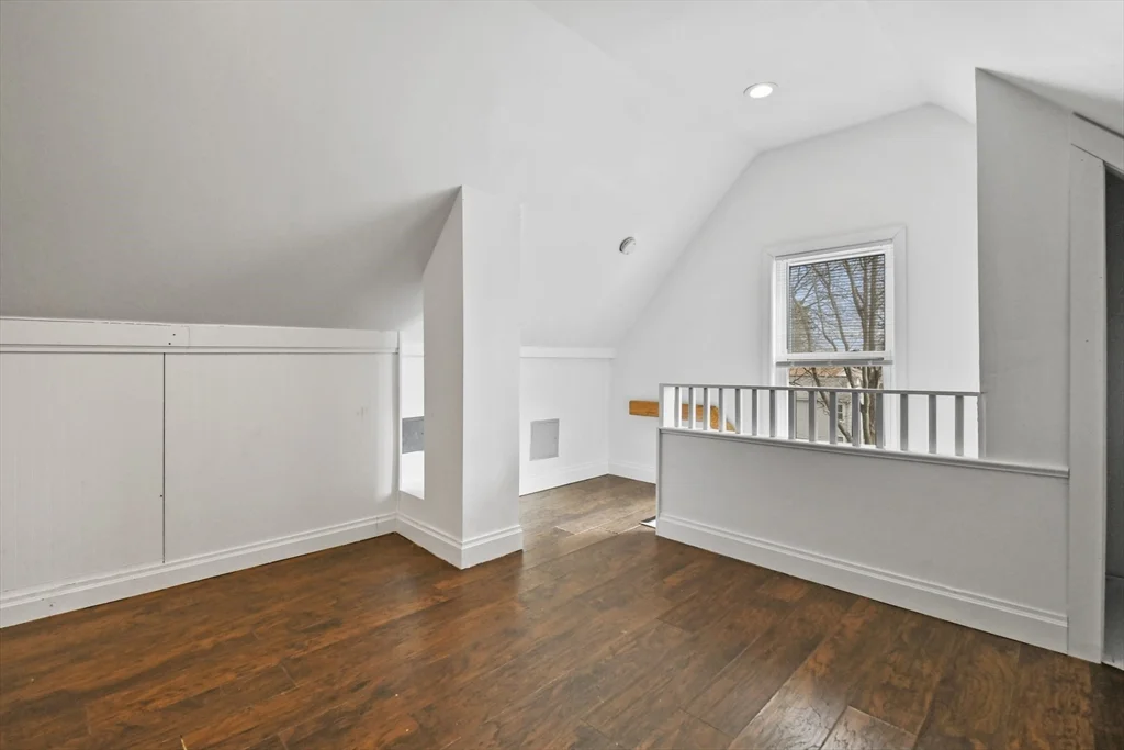 3 bed, 1 bath apartment for rent at 48 Boylston St Unit 2, Lowell — photo 13 of 21