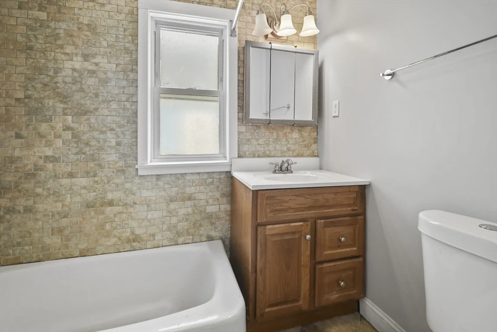 3 bed, 1 bath apartment for rent at 48 Boylston St Unit 2, Lowell — photo 21 of 21