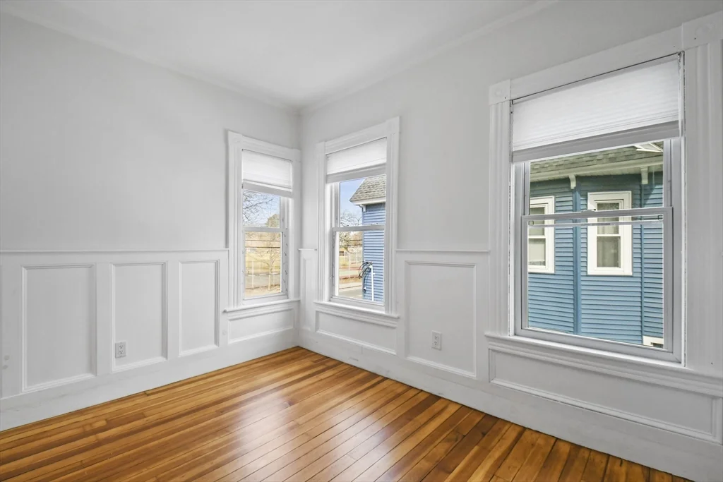 3 bed, 1 bath apartment for rent at 48 Boylston St Unit 2, Lowell — photo 12 of 21