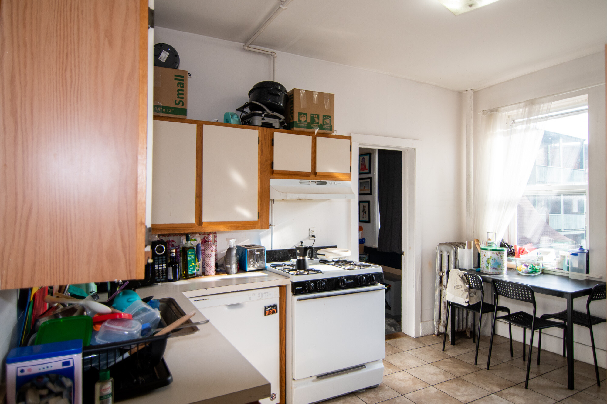 3 split bed, 1 bath apartment for rent at 48 Brighton Ave Unit 12, Brighton — photo 9 of 16