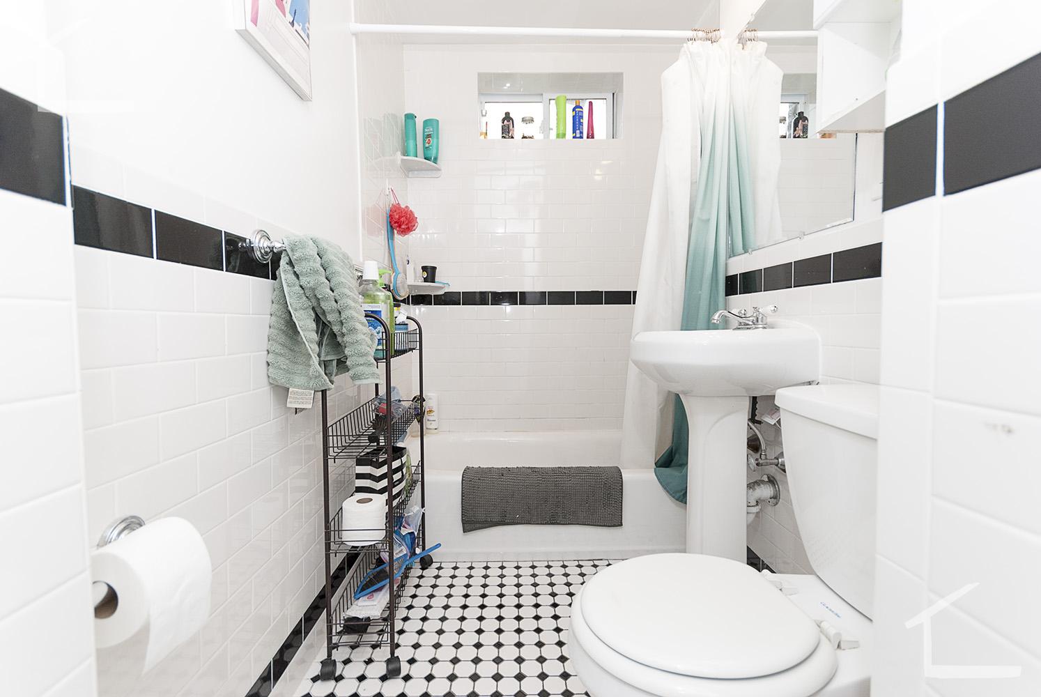 3 split bed, 1 bath apartment for rent at 48 Brighton Ave Unit 12, Brighton — photo 5 of 16