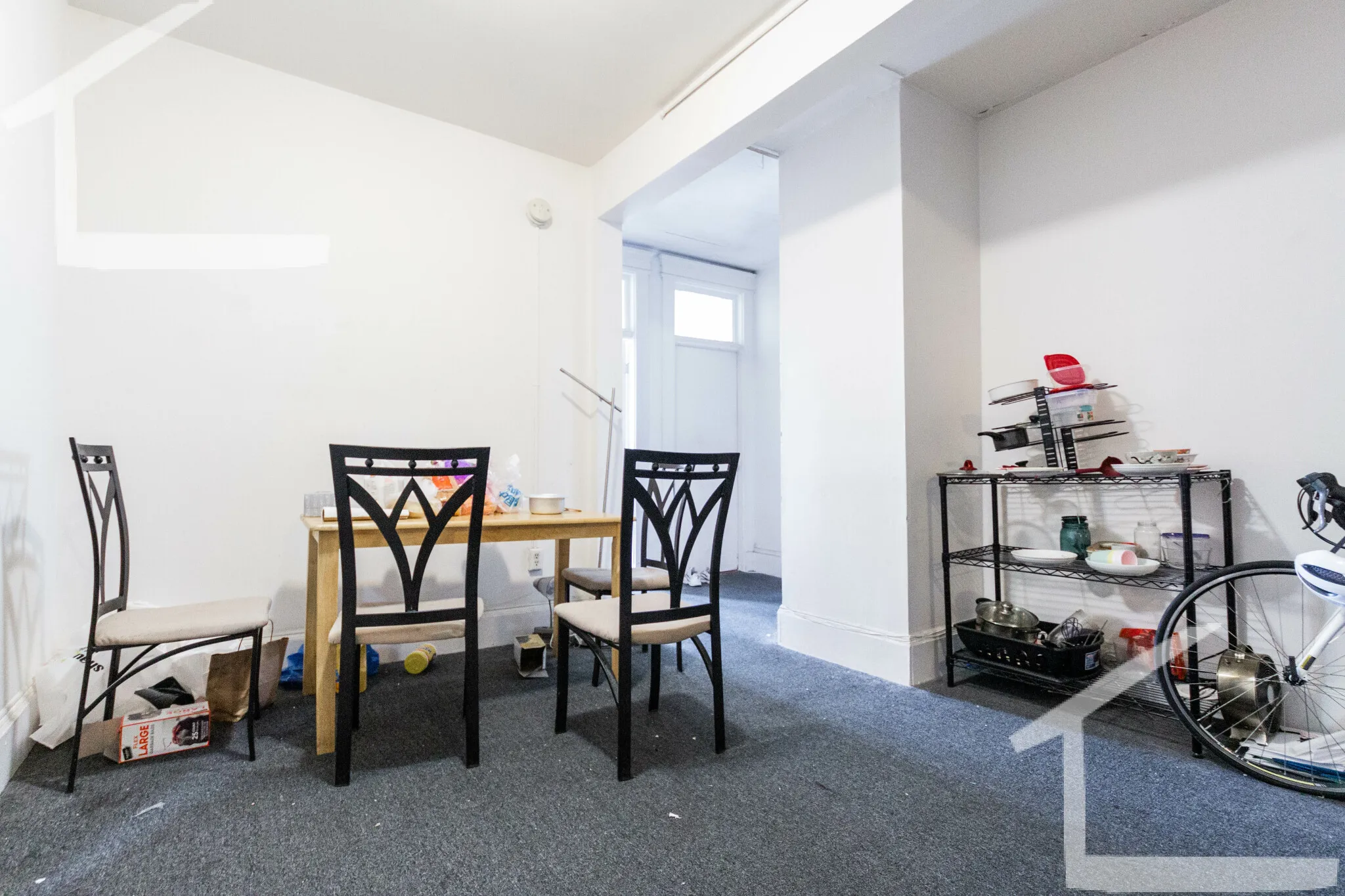 4 bed, 1 bath apartment for rent at 48 Brighton Ave Unit 27, Brighton — photo 4 of 6