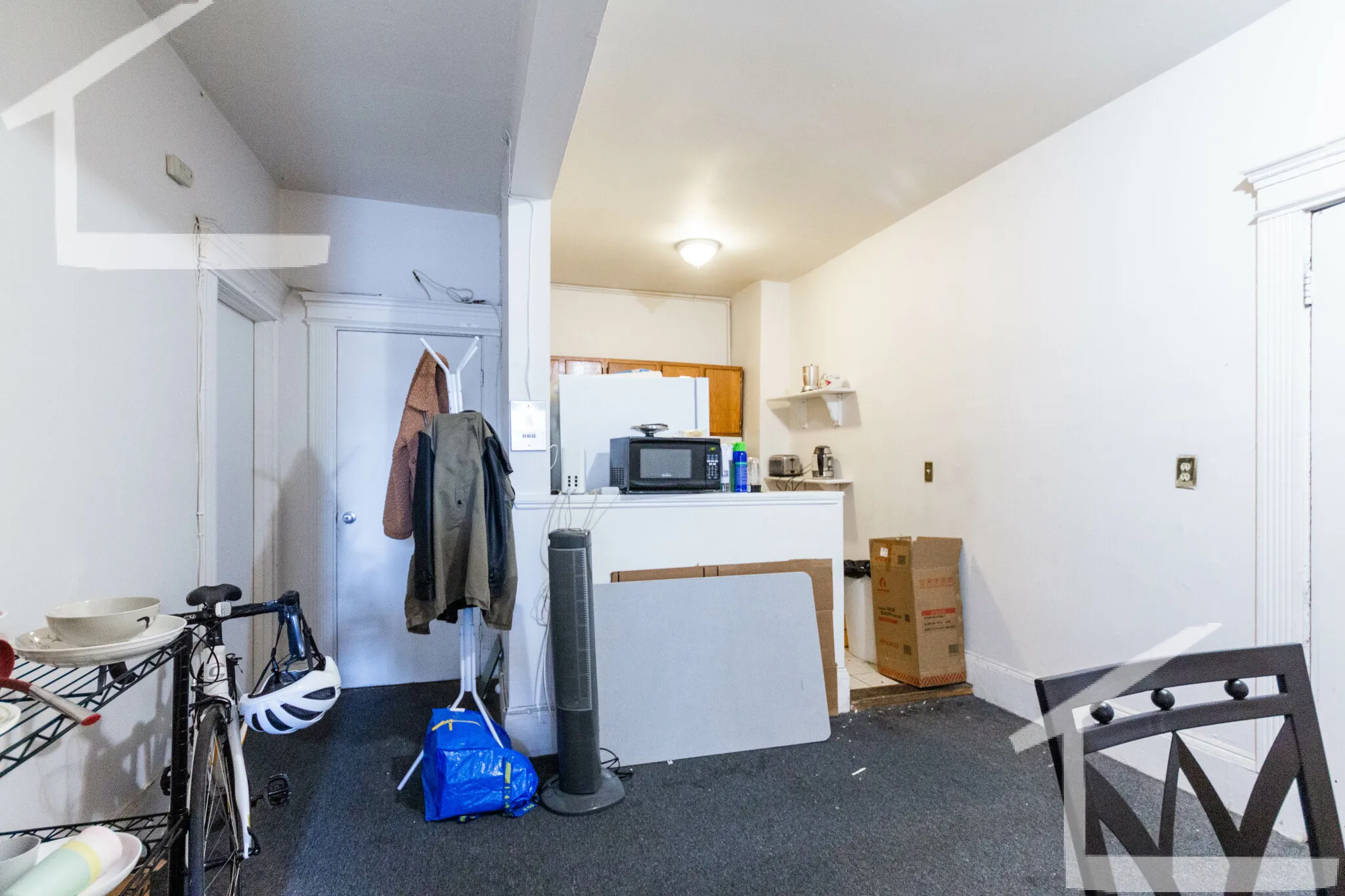 4 bed, 1 bath apartment for rent at 48 Brighton Ave Unit 27, Brighton — photo 5 of 6