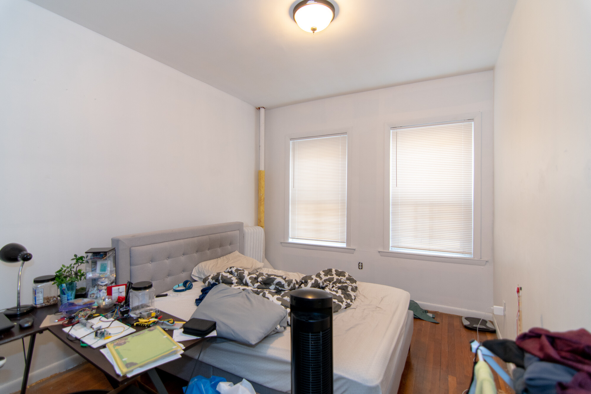 4 bed, 1 bath apartment for rent at 48 Brighton Ave Unit 5R, Brighton — photo 3 of 6