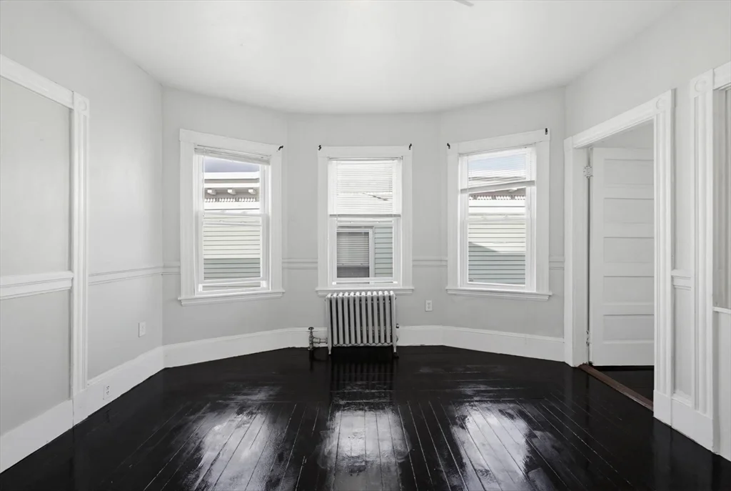 3 bed, 1 bath apartment for rent at 48 Burt St Unit 3, Dorchester — photo 9 of 18