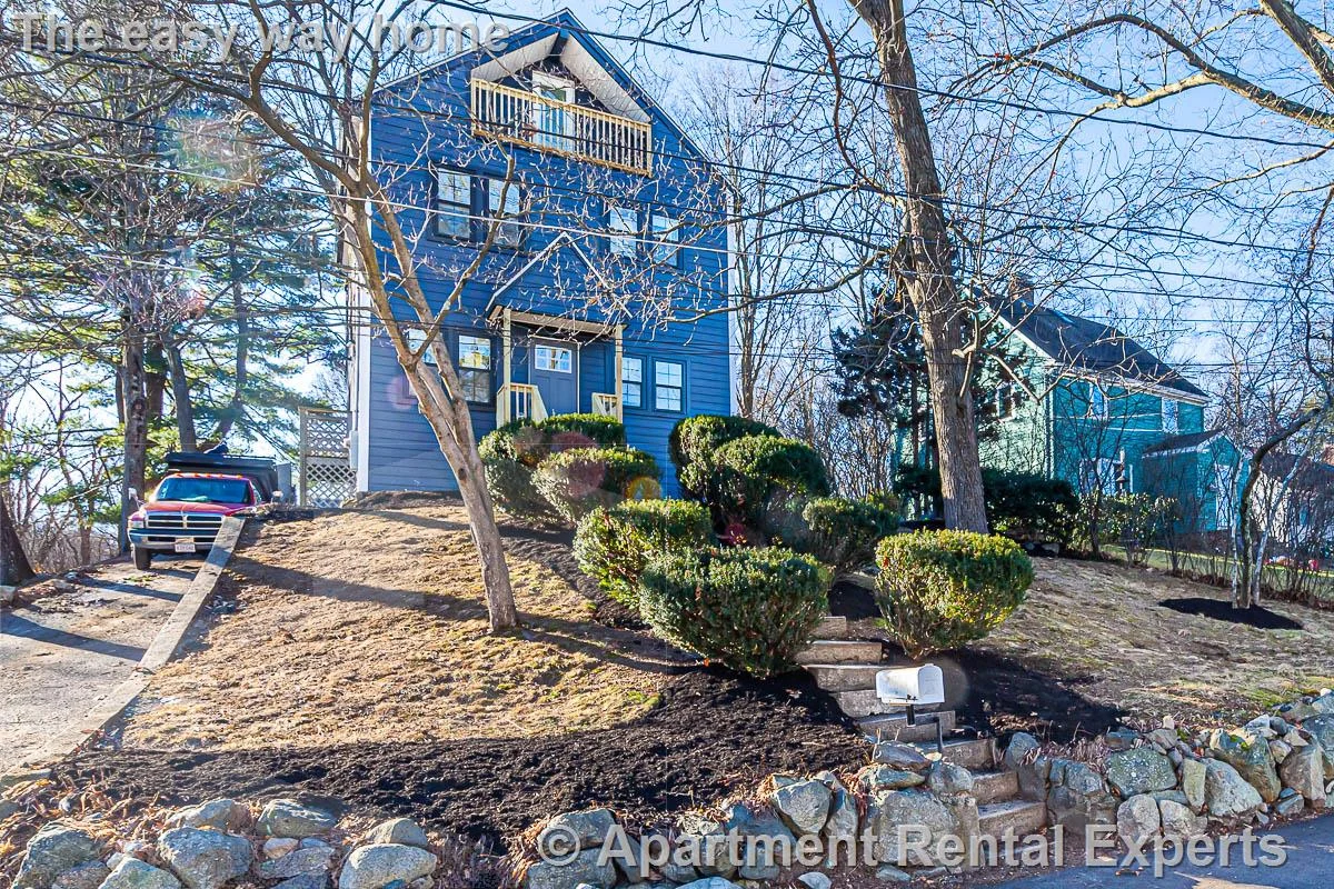 5 bed, 4+ bath apartment for rent at 48 Caldwell Rd, Waltham