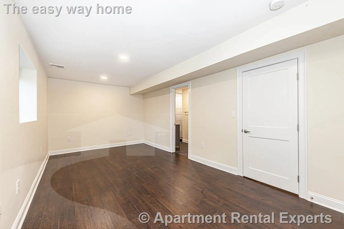 5 bed, 4+ bath apartment for rent at 48 Caldwell Rd, Waltham — photo 16 of 32