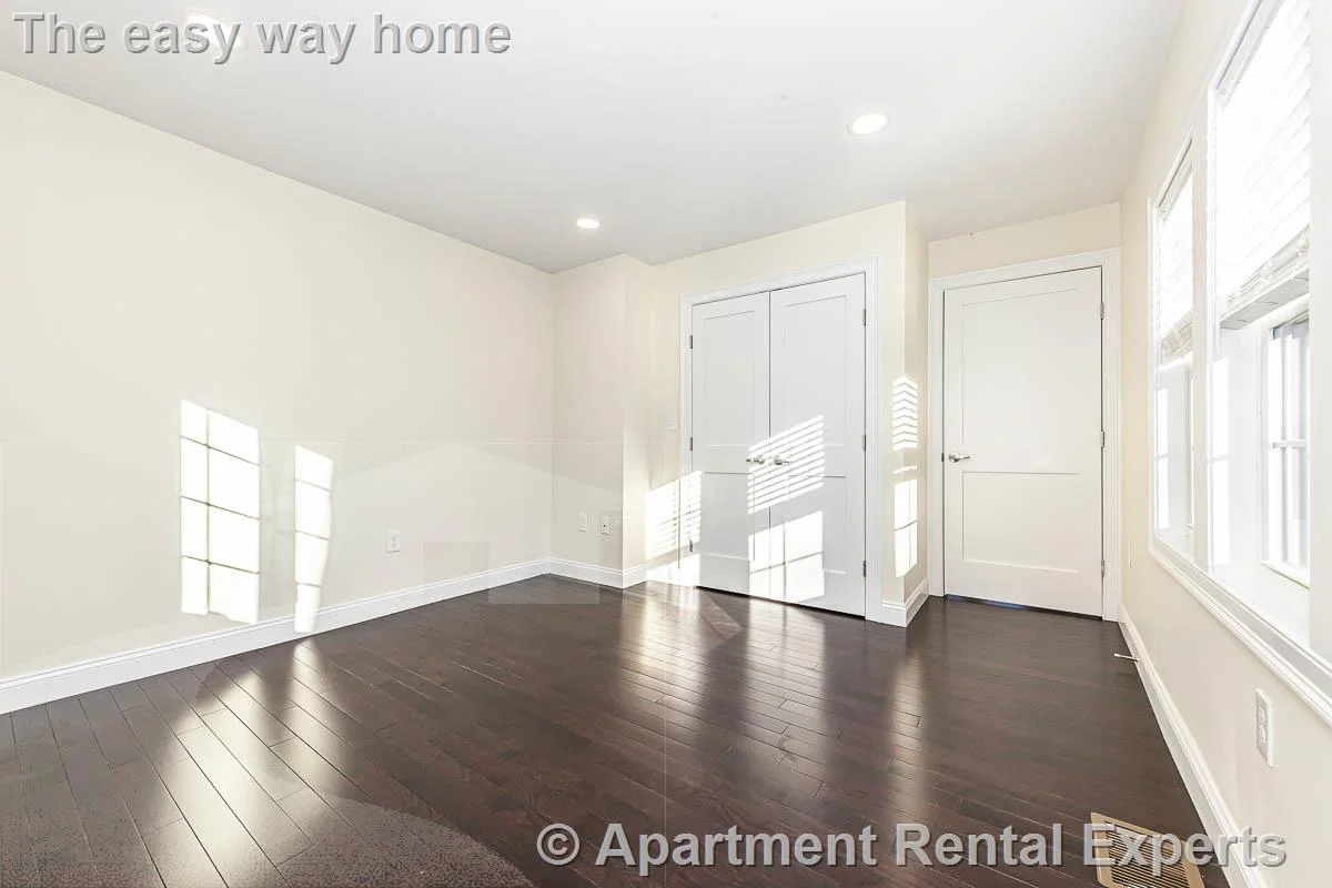 5 bed, 4+ bath apartment for rent at 48 Caldwell Rd, Waltham — photo 13 of 32