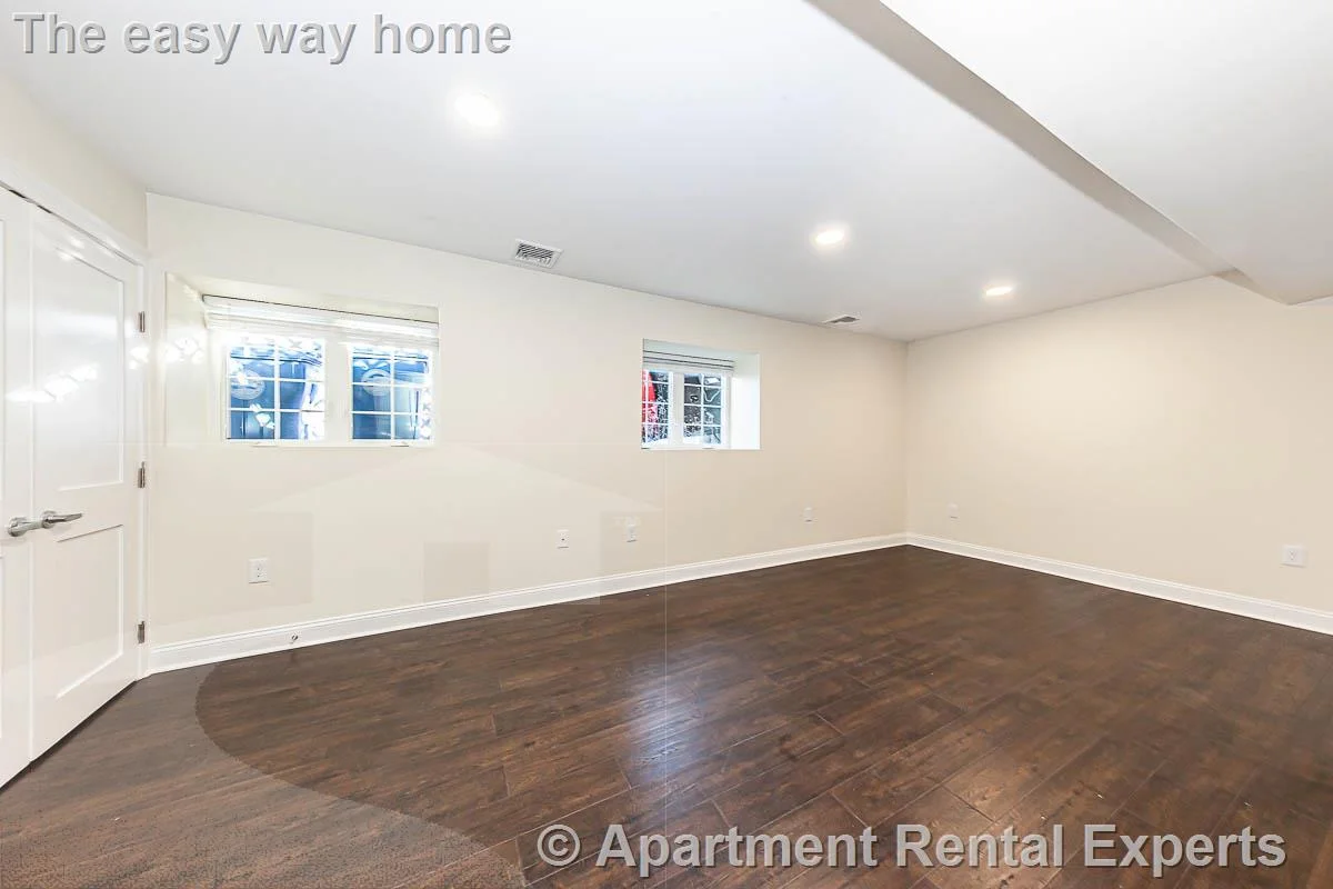 5 bed, 4+ bath apartment for rent at 48 Caldwell Rd, Waltham — photo 15 of 32