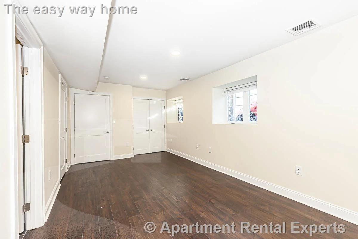 5 bed, 4+ bath apartment for rent at 48 Caldwell Rd, Waltham — photo 17 of 32