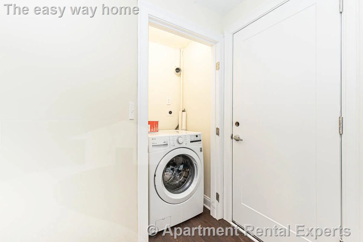 5 bed, 4+ bath apartment for rent at 48 Caldwell Rd, Waltham — photo 14 of 32