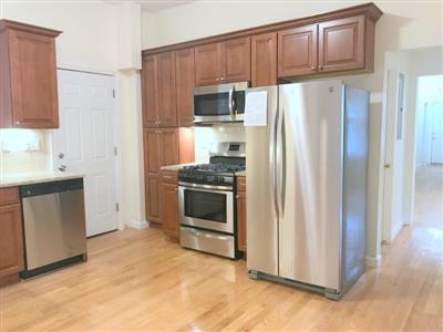 4 bed, 2 bath apartment for rent at 48 Cameron Ave Unit 1, Teele Square — photo 2 of 12
