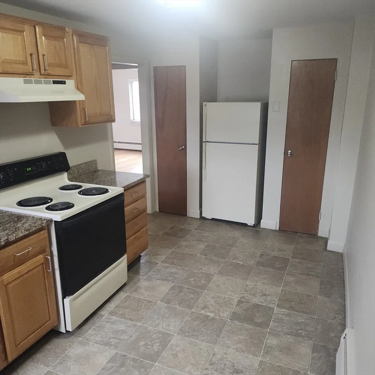 1 bed, 1 bath apartment for rent at 48 Charlesbank Way Unit A, Waltham — photo 6 of 12