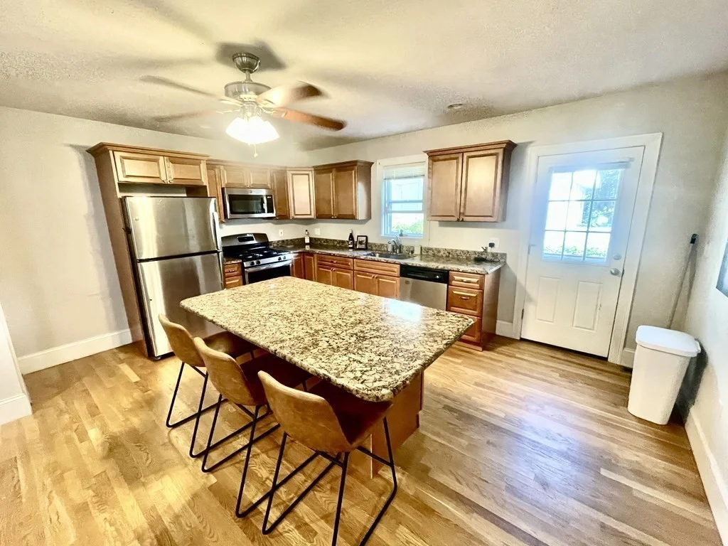 2 bed, 2 bath apartment for rent at 48 Chickatawbut St Unit 2, Dorchester — photo 4 of 16