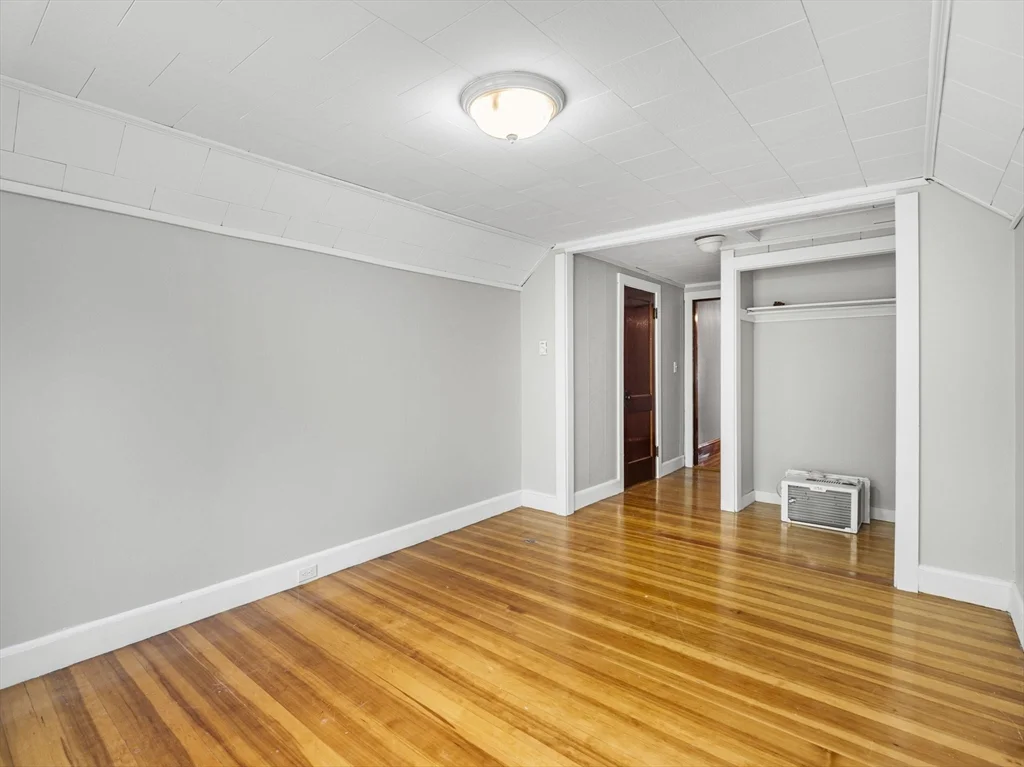 4 bed, 1 bath apartment for rent at 48 Cleveland St Unit 2, Arlington — photo 36 of 42