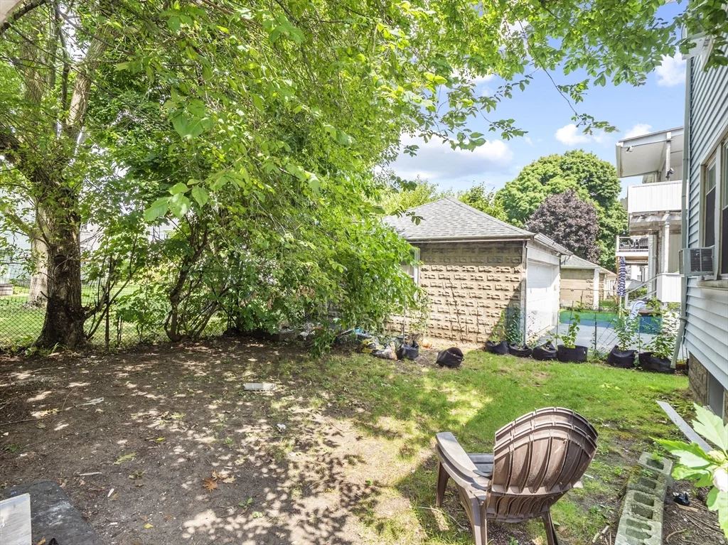 4 bed, 1 bath apartment for rent at 48 Cleveland St Unit 2, Arlington — photo 40 of 42