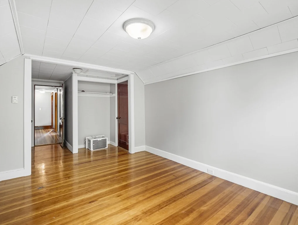 4 bed, 1 bath apartment for rent at 48 Cleveland St Unit 2, Arlington — photo 35 of 42
