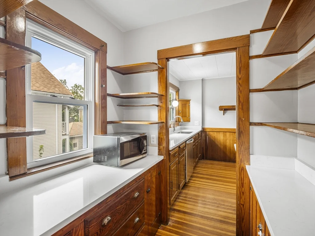 4 bed, 1 bath apartment for rent at 48 Cleveland St Unit 2, Arlington — photo 12 of 42