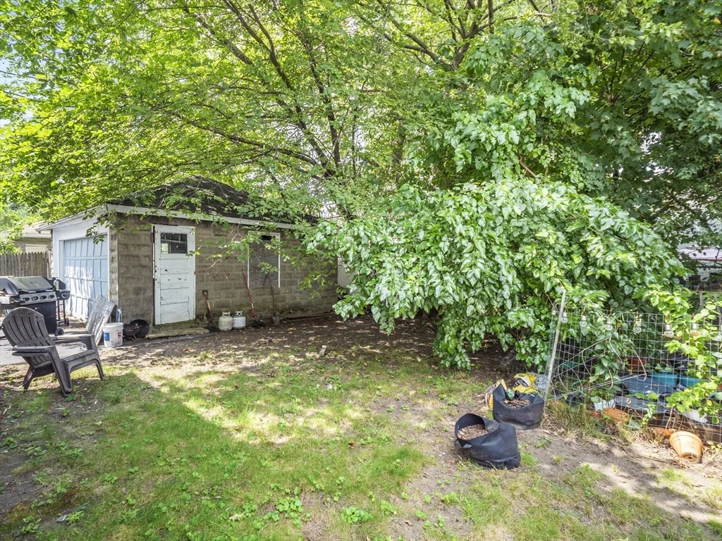 4 bed, 1 bath apartment for rent at 48 Cleveland St Unit 2, Arlington — photo 42 of 42