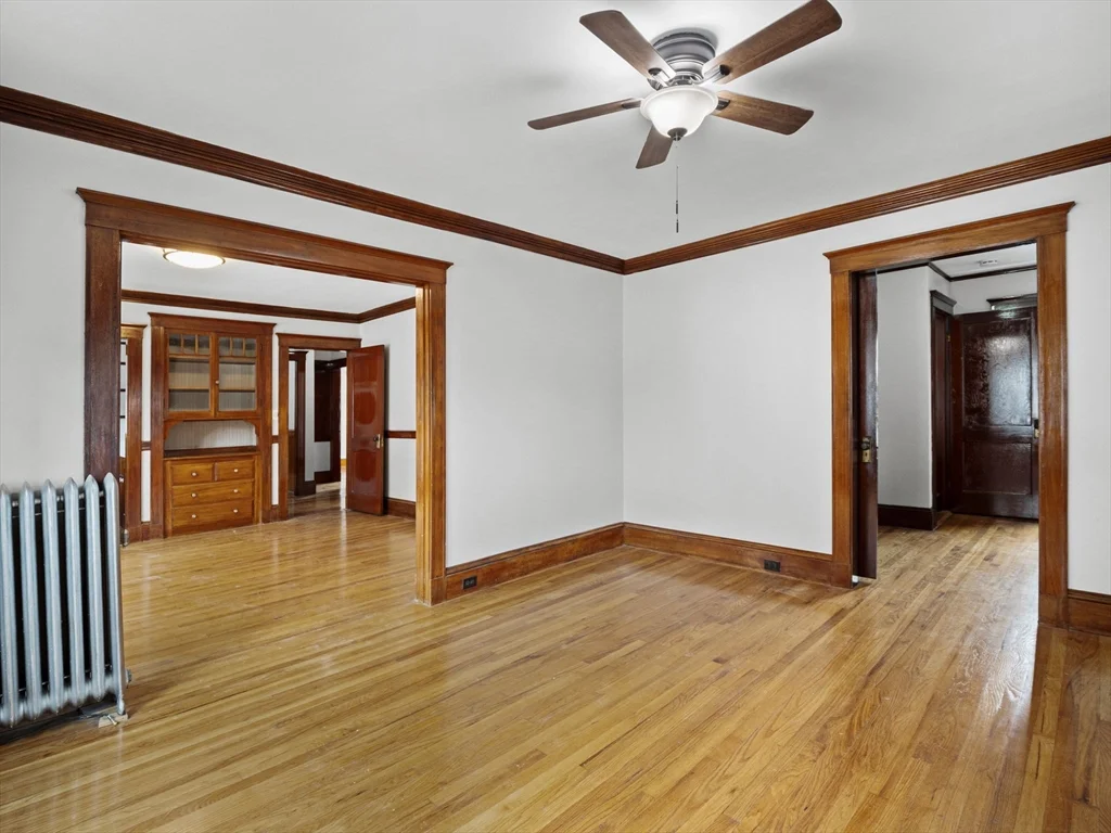 4 bed, 1 bath apartment for rent at 48 Cleveland St Unit 2, Arlington — photo 5 of 42