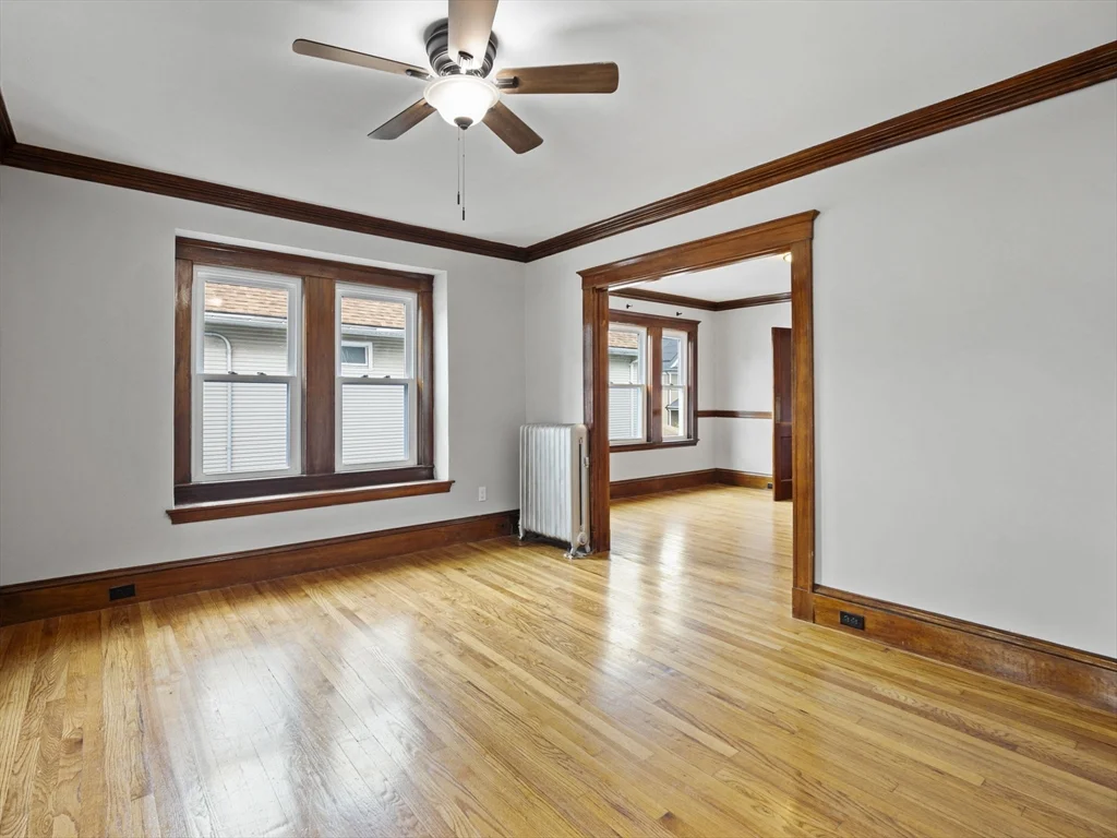 4 bed, 1 bath apartment for rent at 48 Cleveland St Unit 2, Arlington — photo 4 of 42