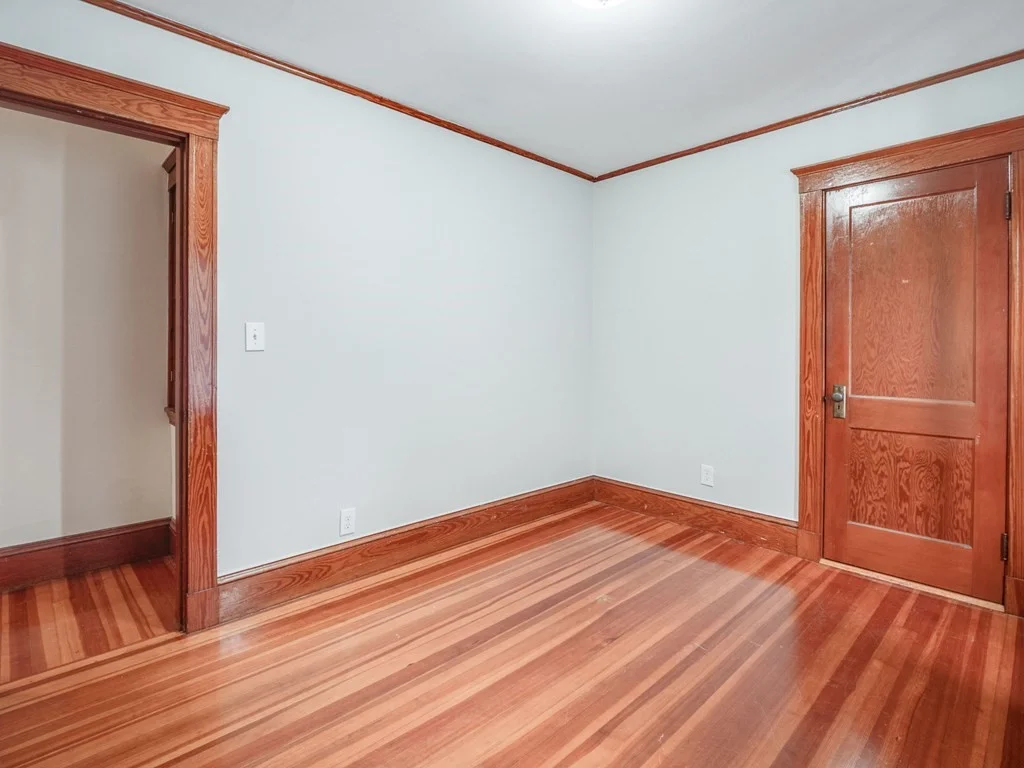 5 bed, 1 bath apartment for rent at 48 Cleveland St Unit 2A, Arlington — photo 28 of 39