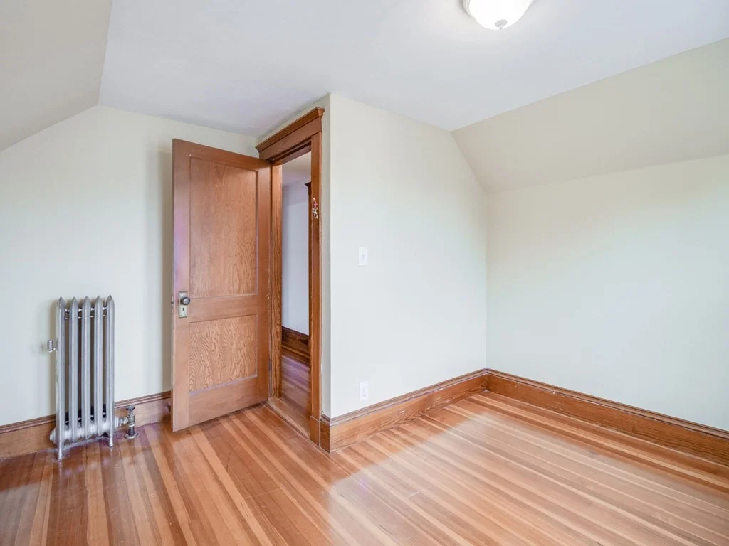 5 bed, 1 bath apartment for rent at 48 Cleveland St Unit 2A, Arlington — photo 15 of 39