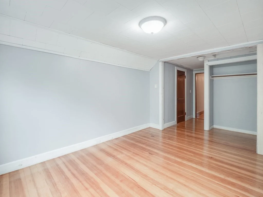5 bed, 1 bath apartment for rent at 48 Cleveland St Unit 2A, Arlington — photo 10 of 39