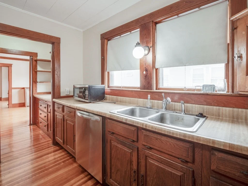 5 bed, 1 bath apartment for rent at 48 Cleveland St Unit 2A, Arlington — photo 5 of 39