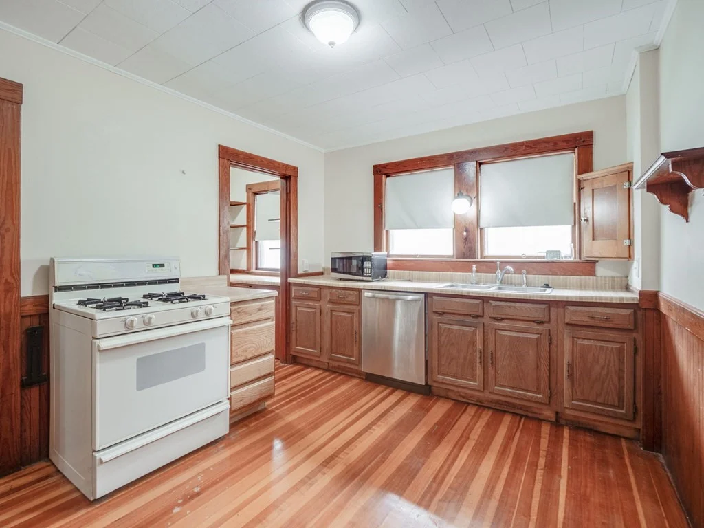5 bed, 1 bath apartment for rent at 48 Cleveland St Unit 2A, Arlington — photo 4 of 39