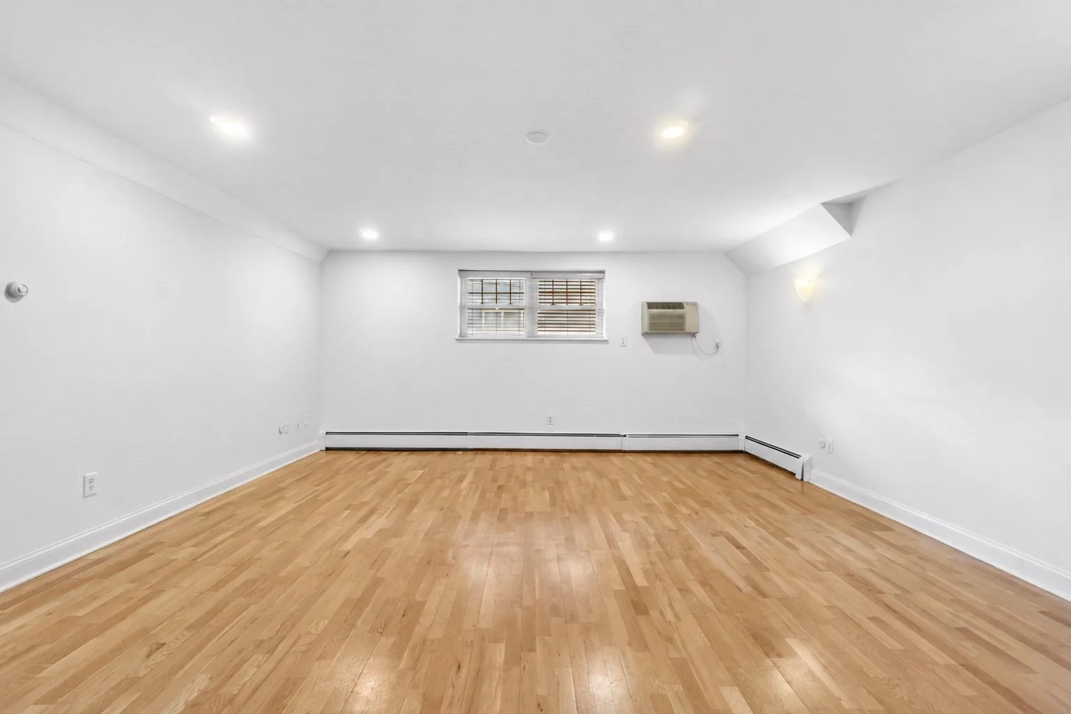 2 bed, 1 bath apartment for rent at 48 Coffey St Unit 1A, Dorchester — photo 3 of 13