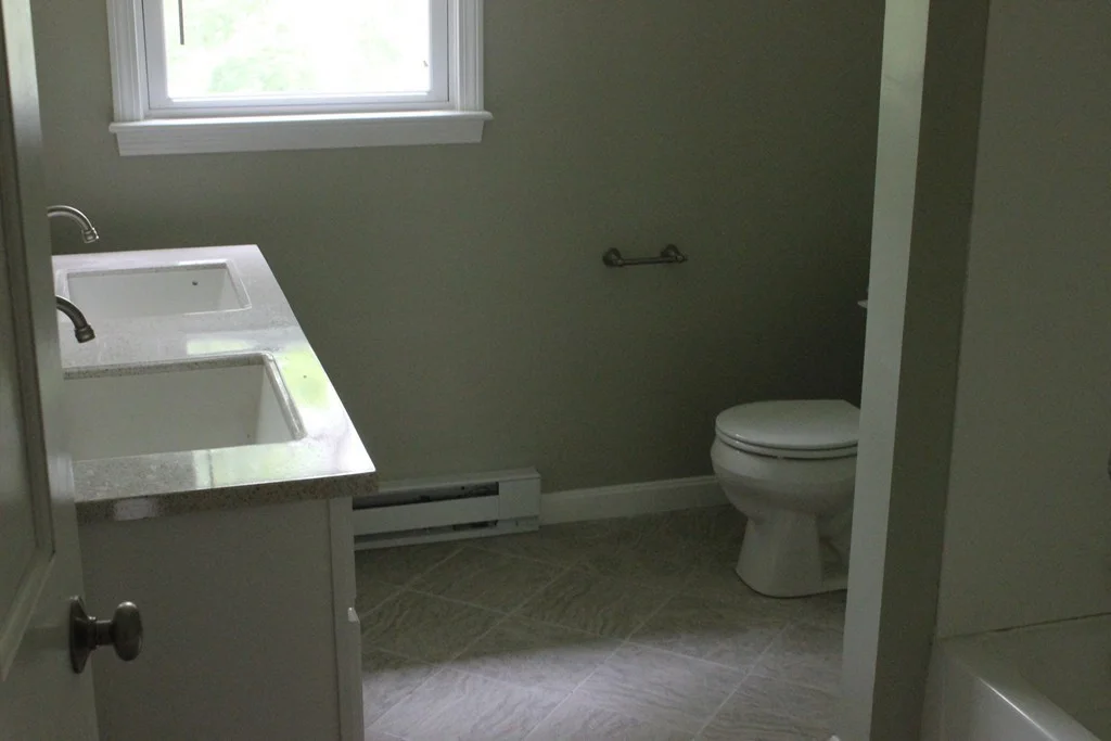 3 bed, 1 bath apartment for rent at 48 Colonial Way Unit LEFT, Rehoboth — photo 19 of 25