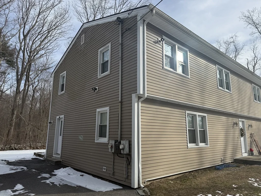 3 bed, 1 bath apartment for rent at 48 Colonial Way Unit LEFT, Rehoboth — photo 22 of 25