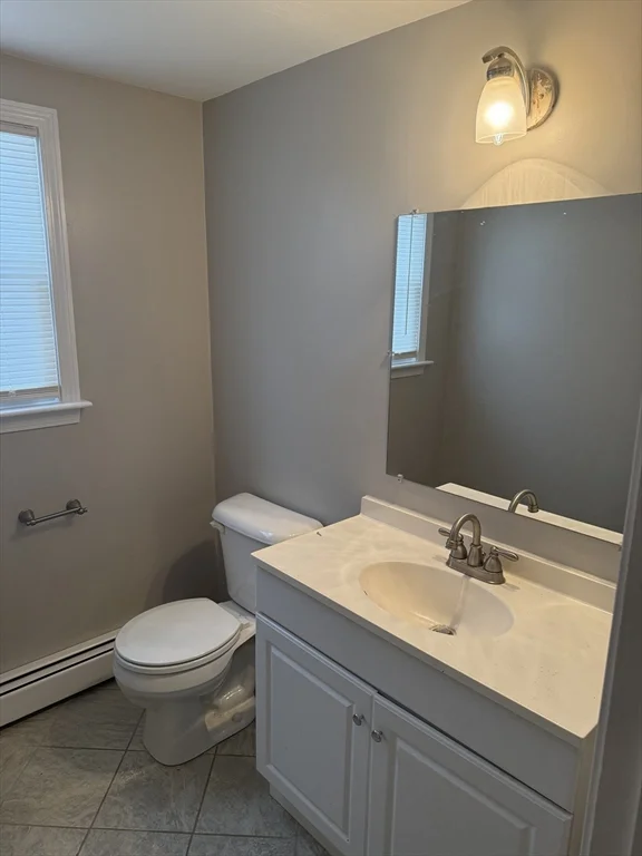 3 bed, 1 bath apartment for rent at 48 Colonial Way Unit LEFT, Rehoboth — photo 12 of 25