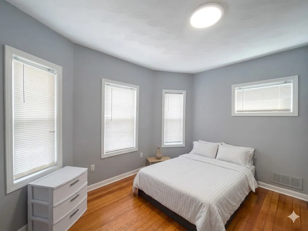 4 bed, 2 bath apartment for rent at 48 Derby St Unit 1, Somerville — photo 9 of 11